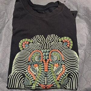 Nikes men’s short sleeve shirt in size small